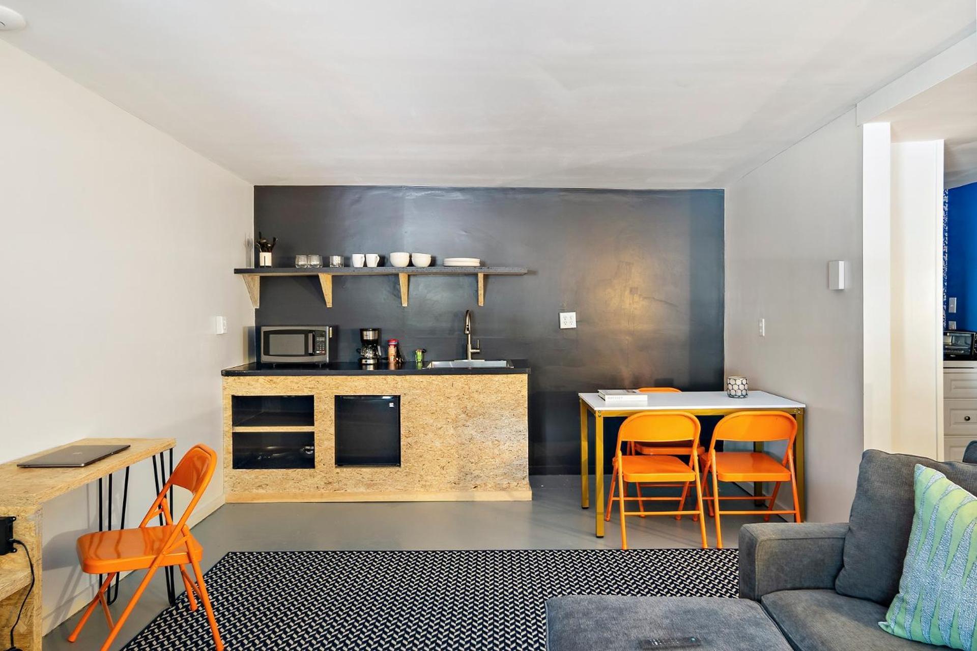 The Brooks Motel Hillsdale Екстер'єр фото