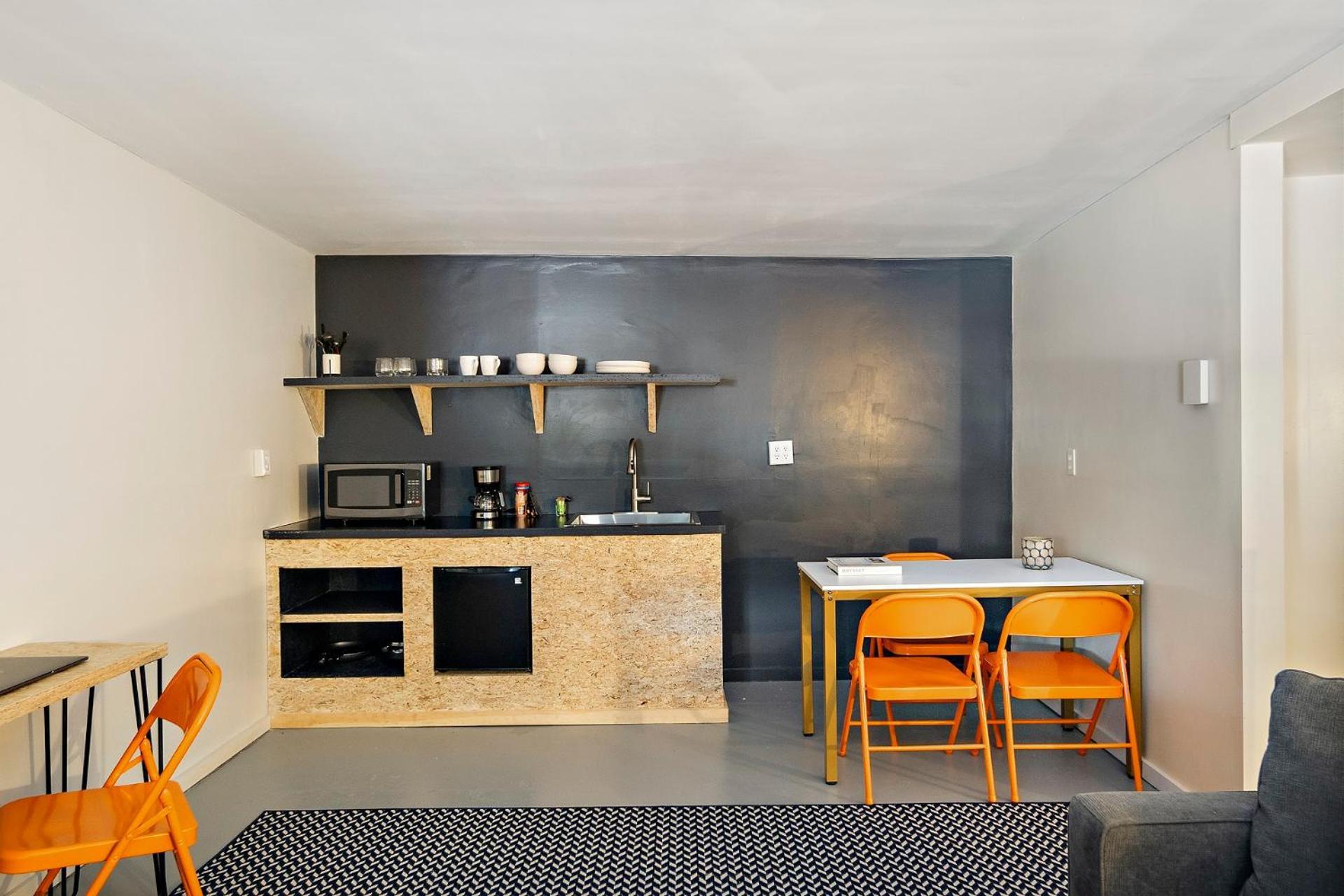 The Brooks Motel Hillsdale Екстер'єр фото