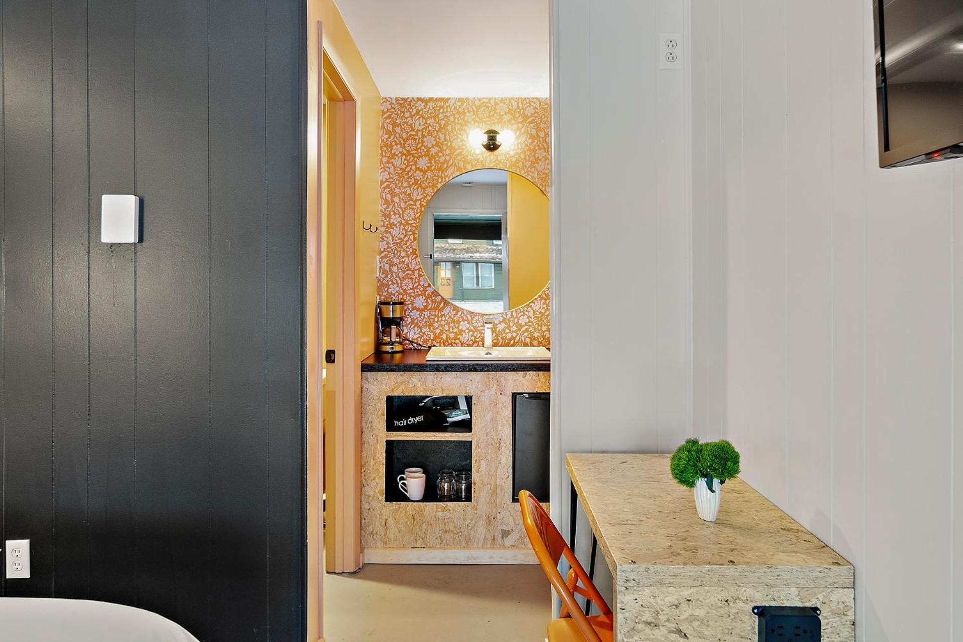 The Brooks Motel Hillsdale Екстер'єр фото