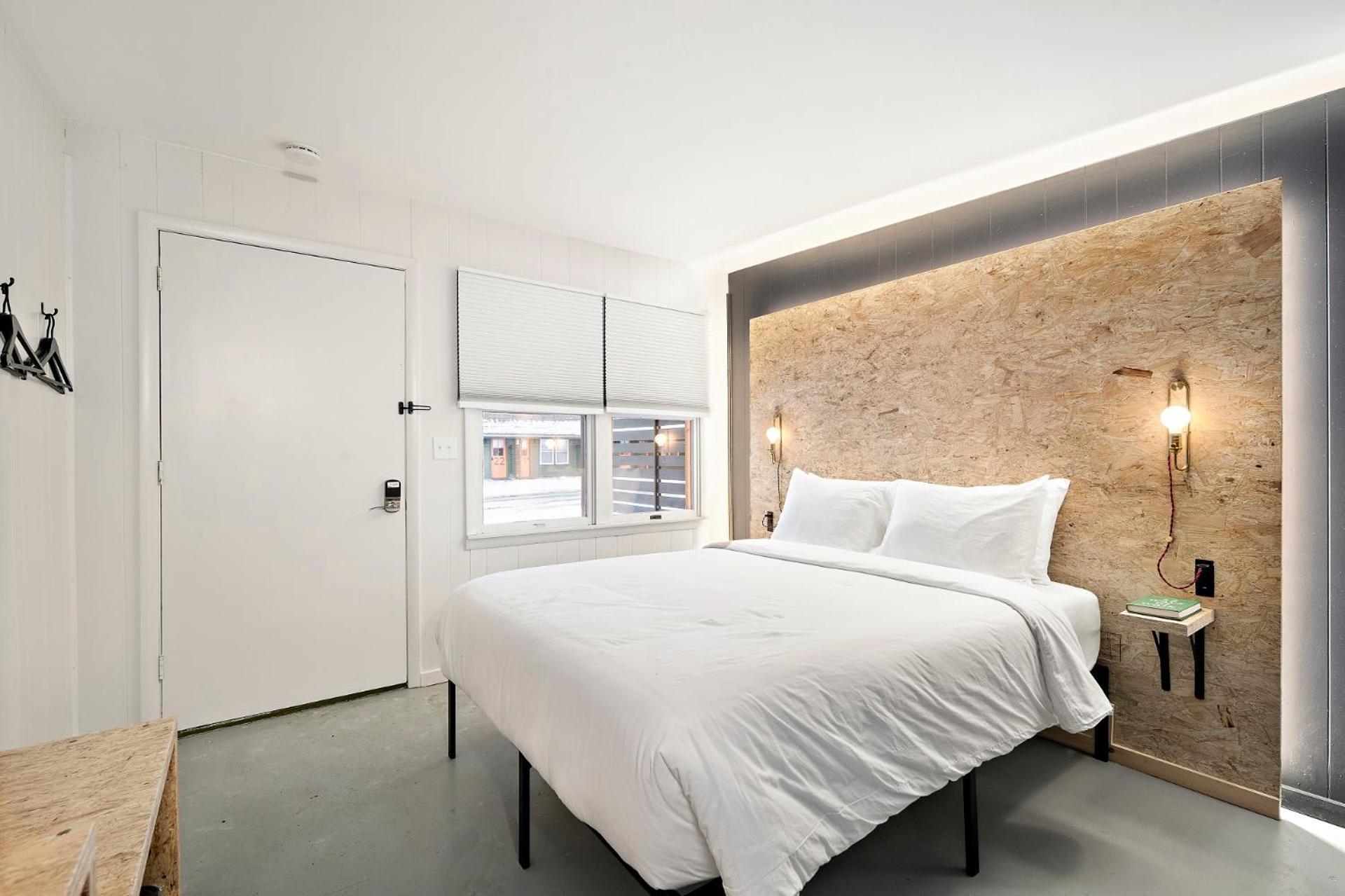 The Brooks Motel Hillsdale Екстер'єр фото